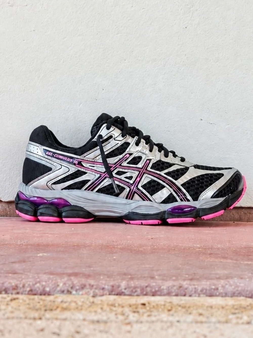 🖤💕 Asics Gel-Cumulus 16 Black Pink 💕🖤